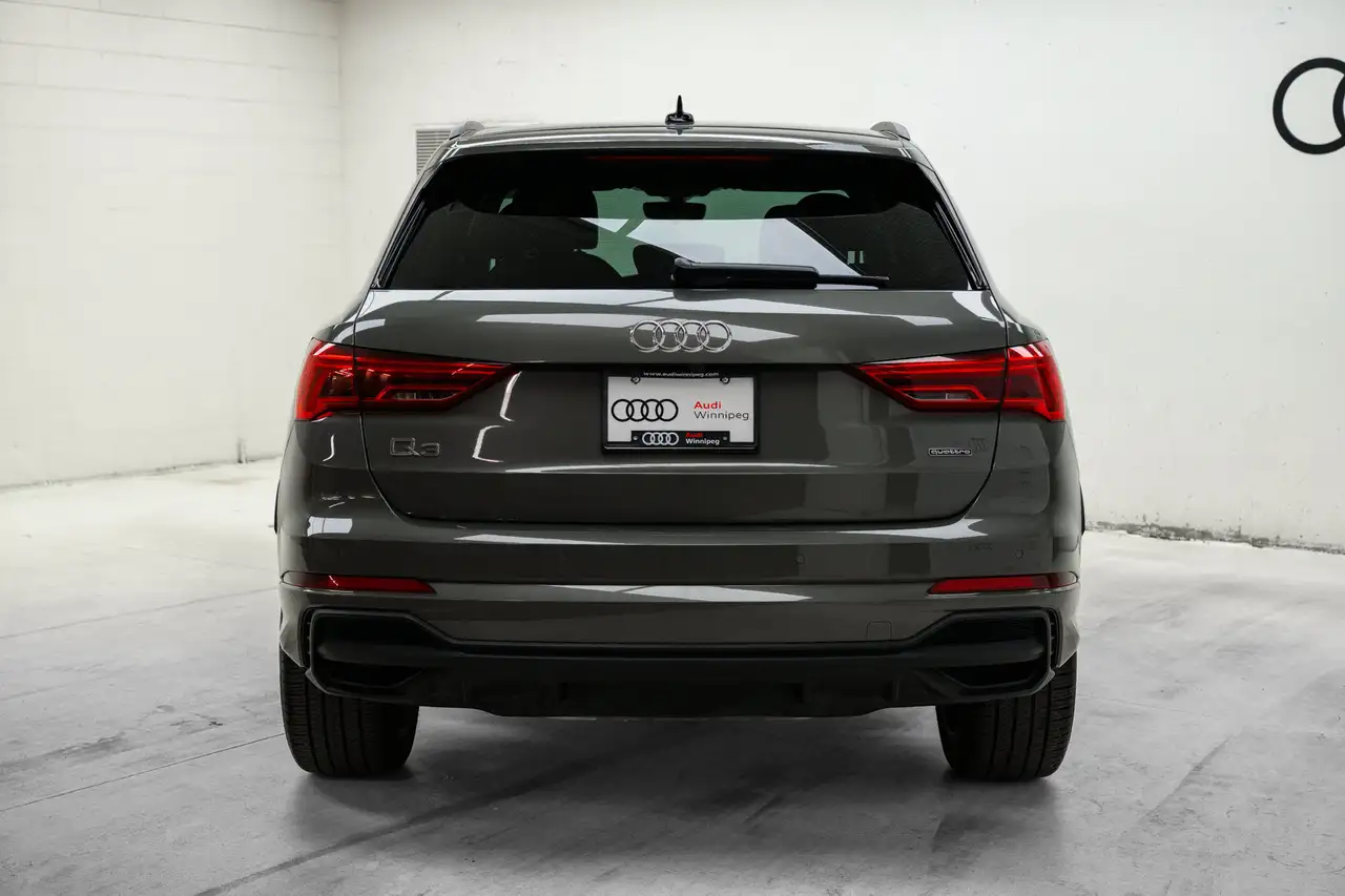 Audi Q3 - Image 7