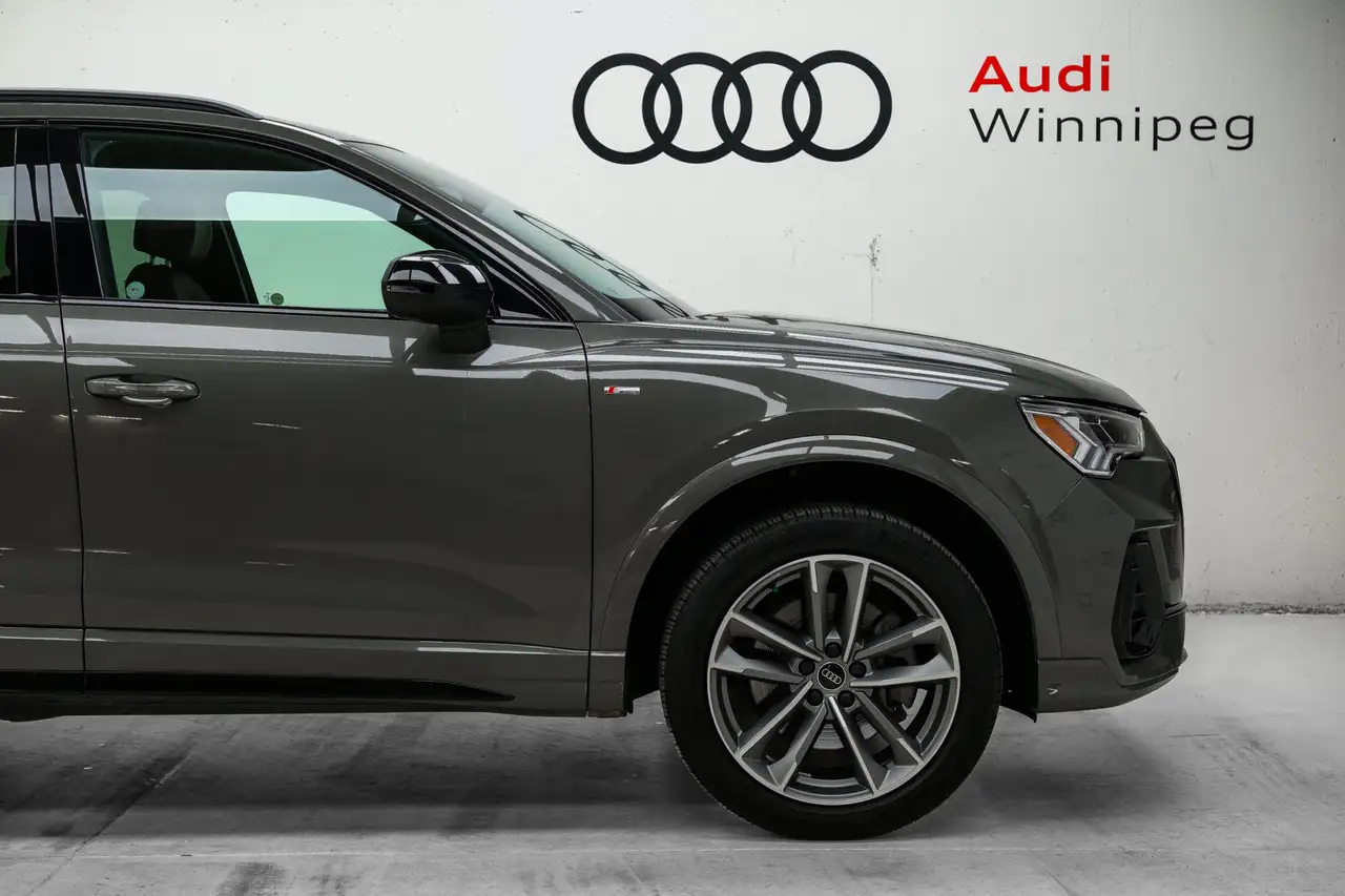 Audi Q3 - Image 5
