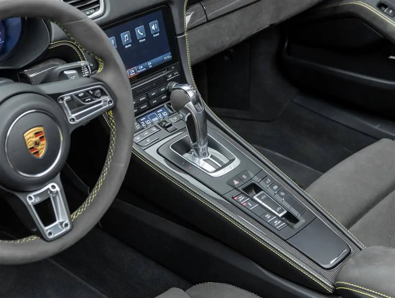 Porsche 718 Spyder - Image 37