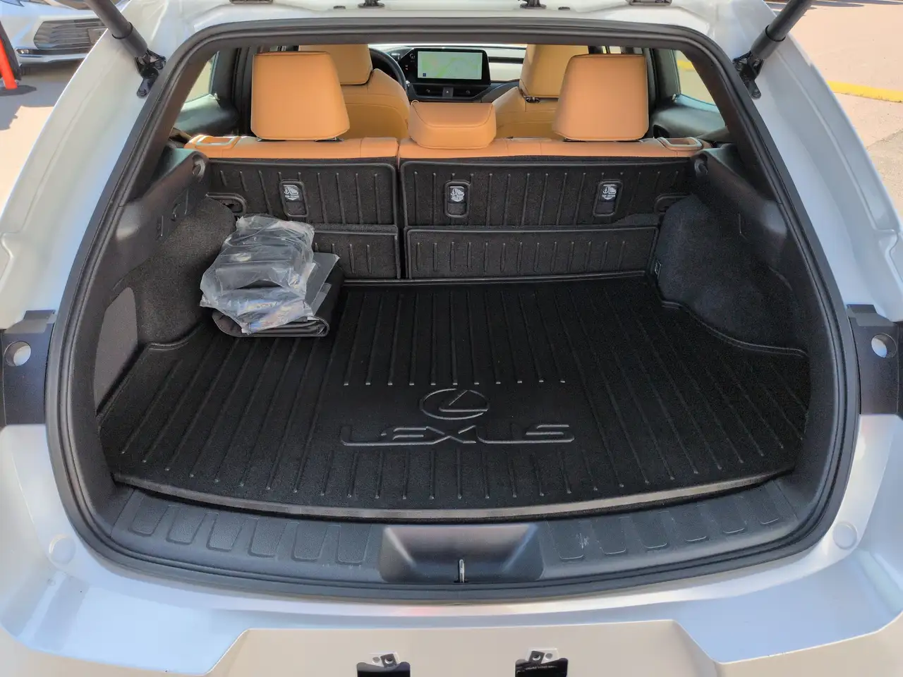 Lexus UX - Image 18