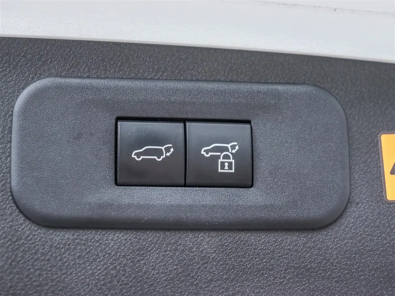 Lexus NX 350h - Image 23