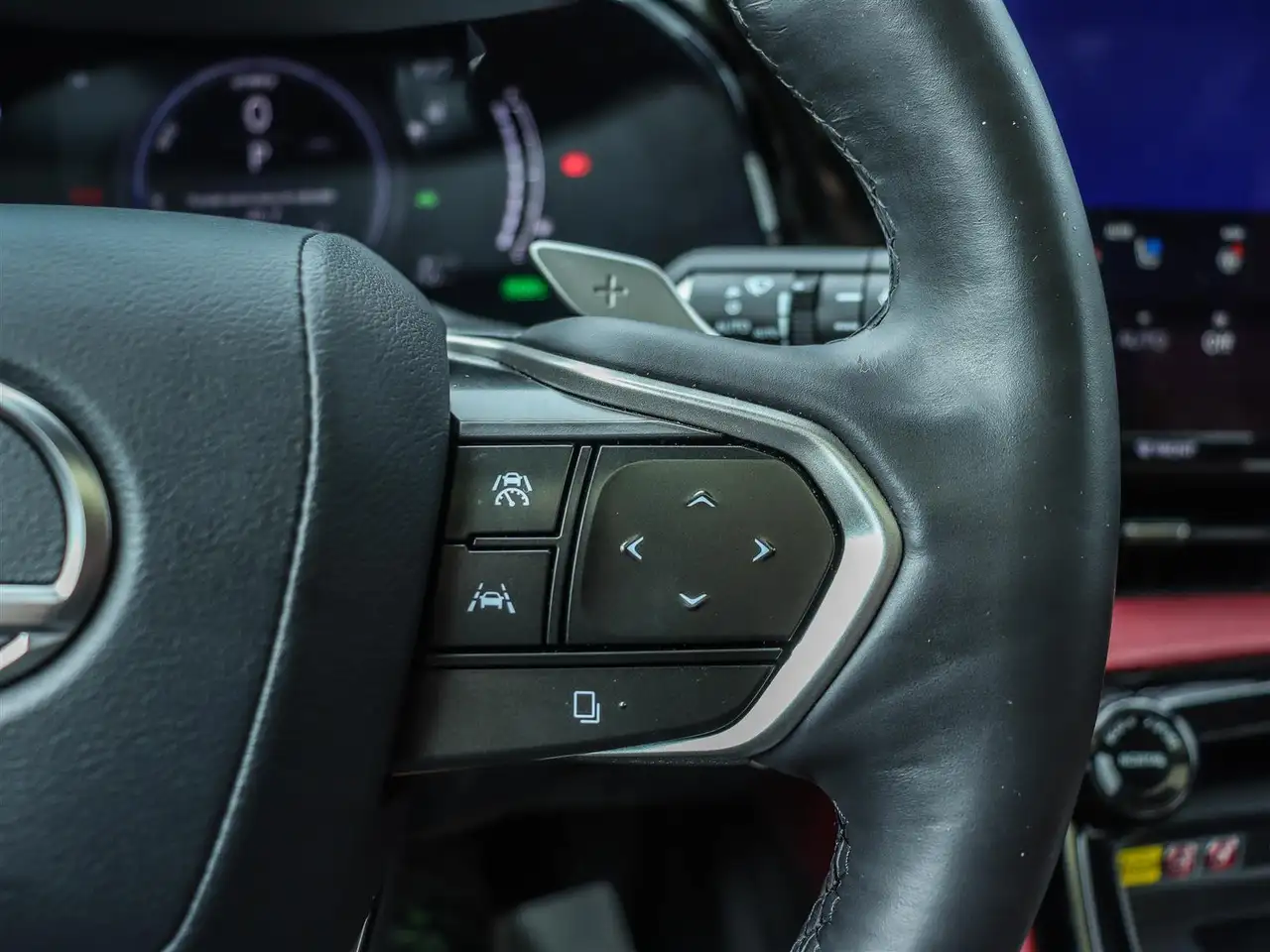 Lexus NX 350h - Image 30