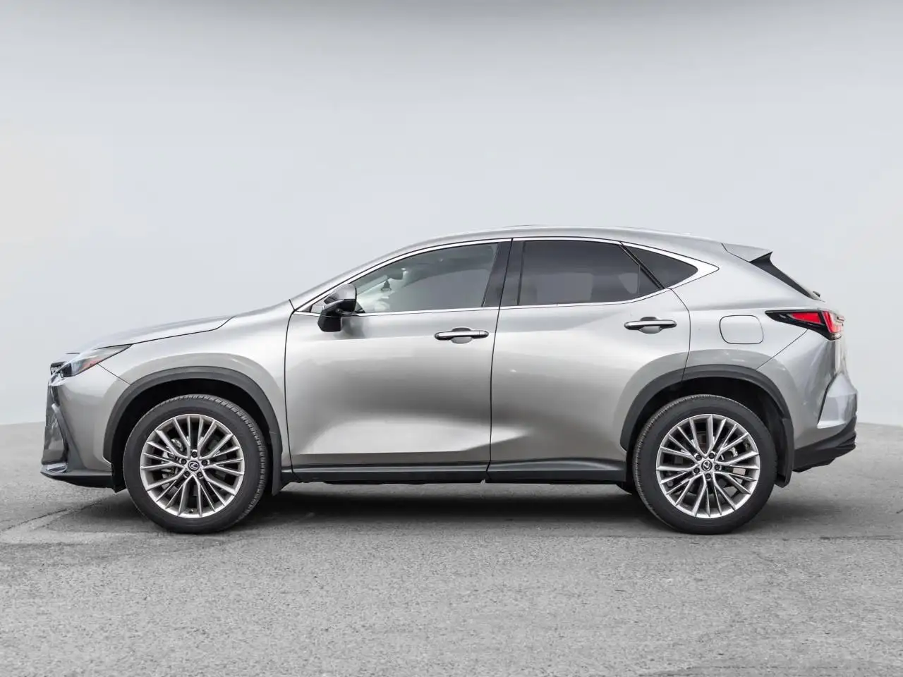 Lexus NX 350 - Image 3