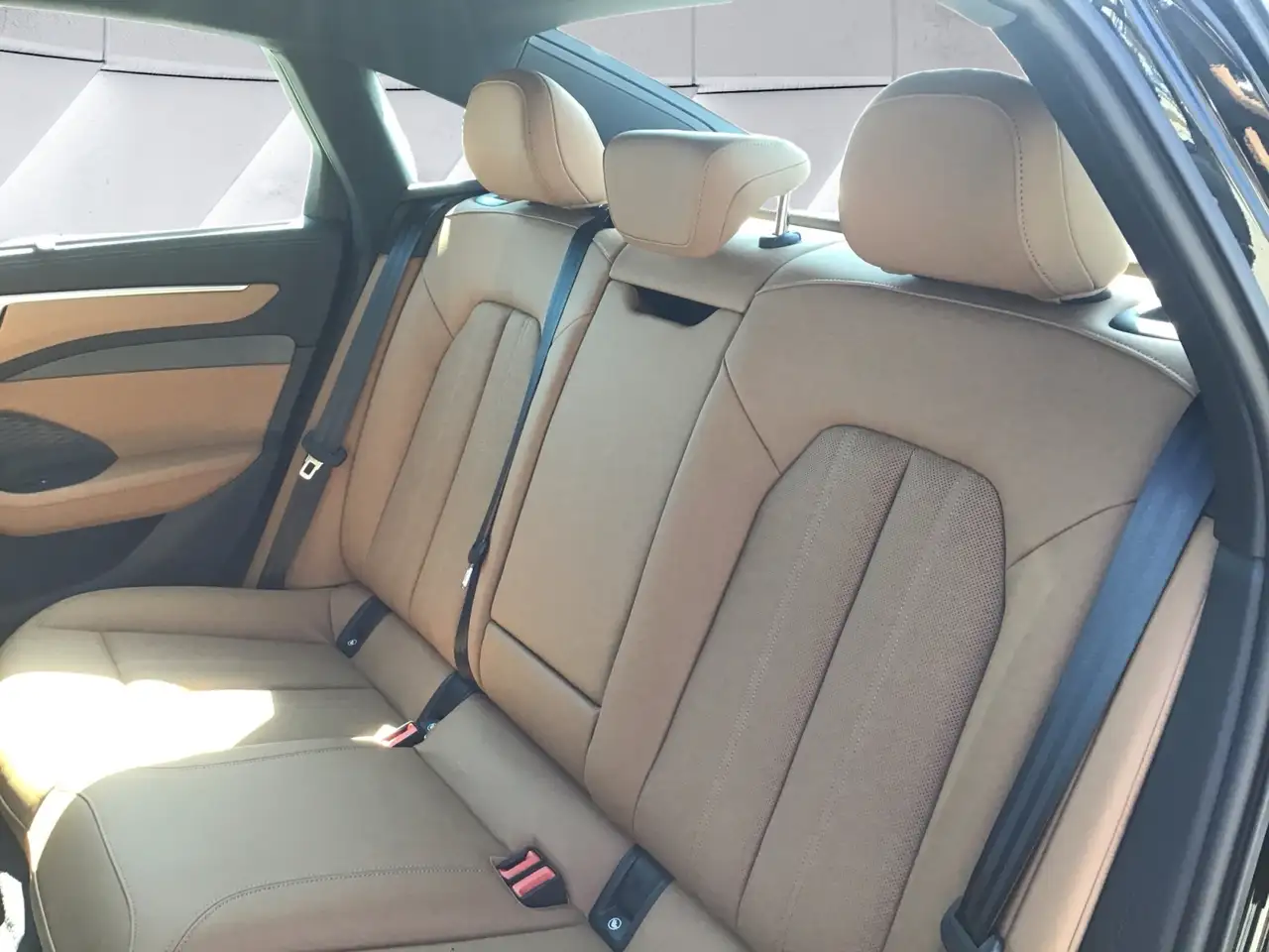 Audi A6 - Image 14