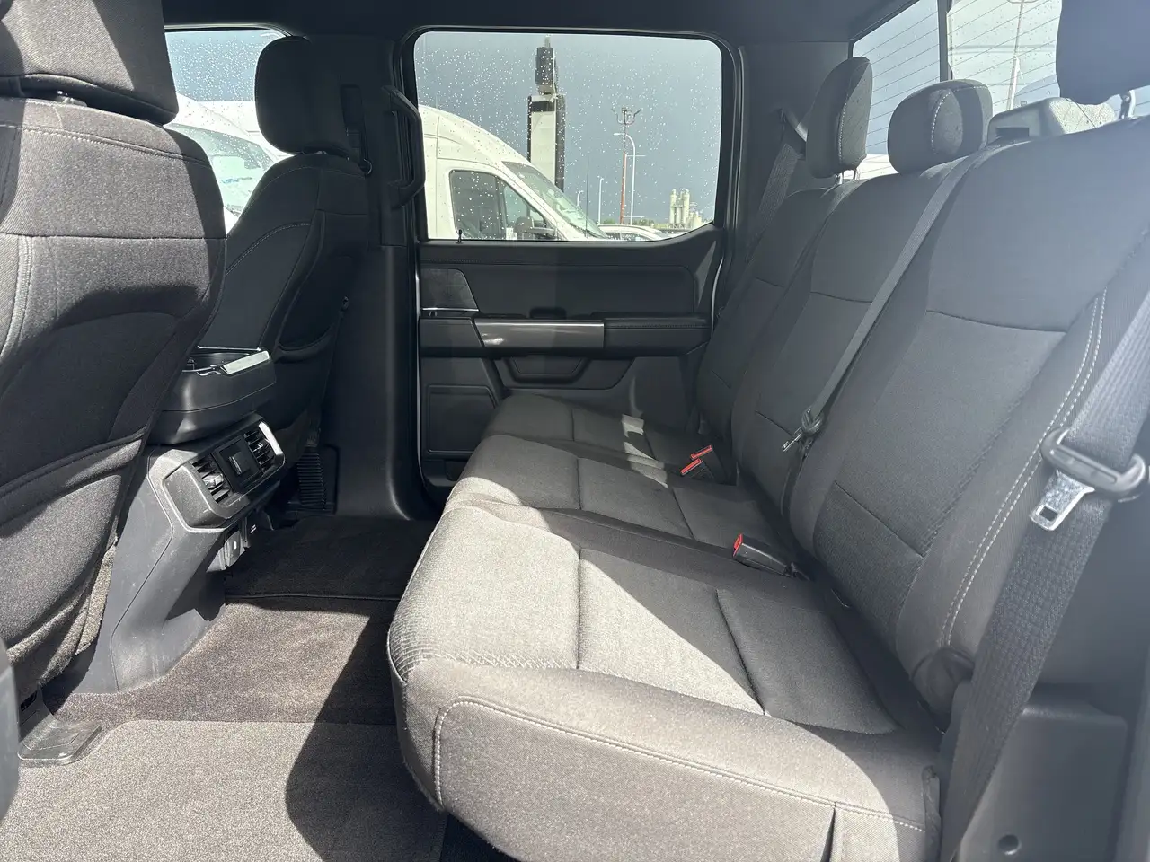 Ford F-150 - Image 28