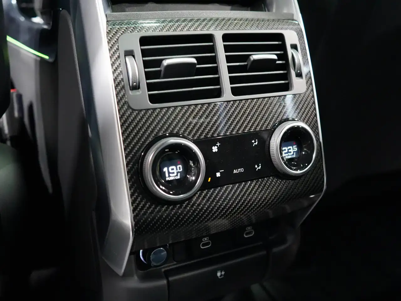 Land Rover Range Rover Sport - Image 34