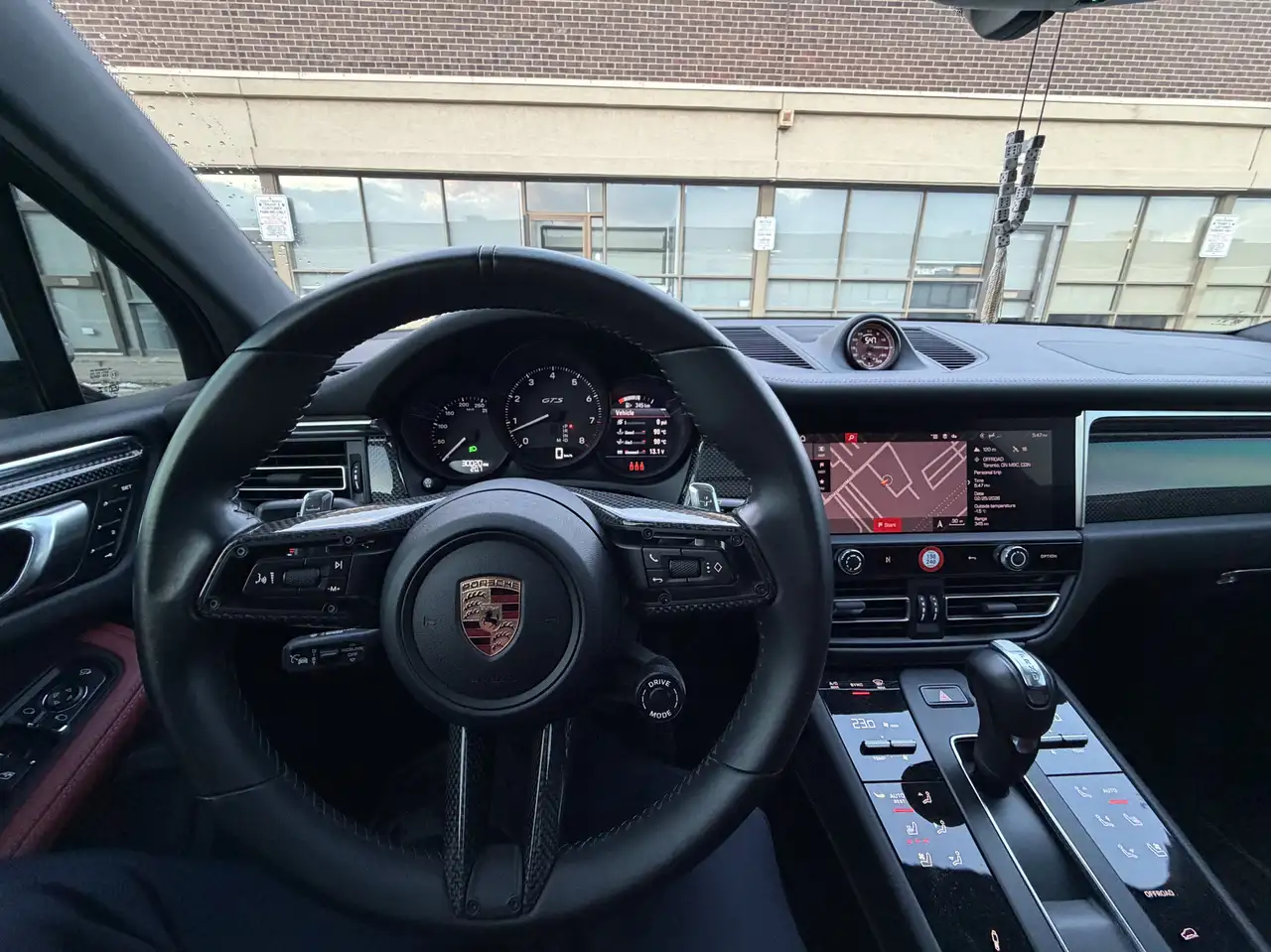 Porsche Macan - Image 8