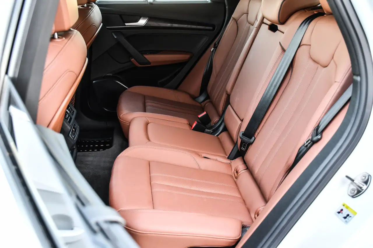 Audi Q5 - Image 12