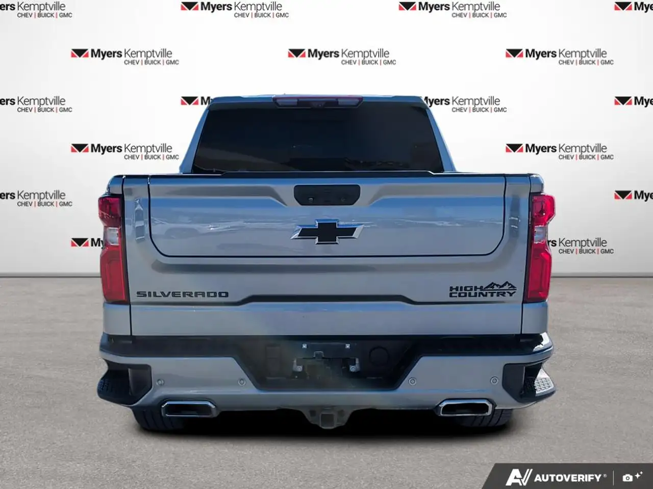 Chevrolet Silverado 1500 - Image 4