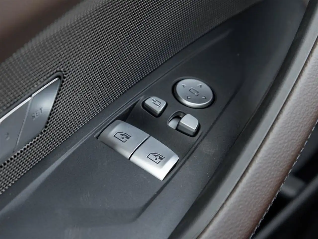 BMW 4 Series - Image 17