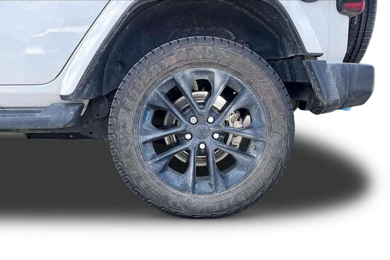 Jeep Wrangler - Image 36