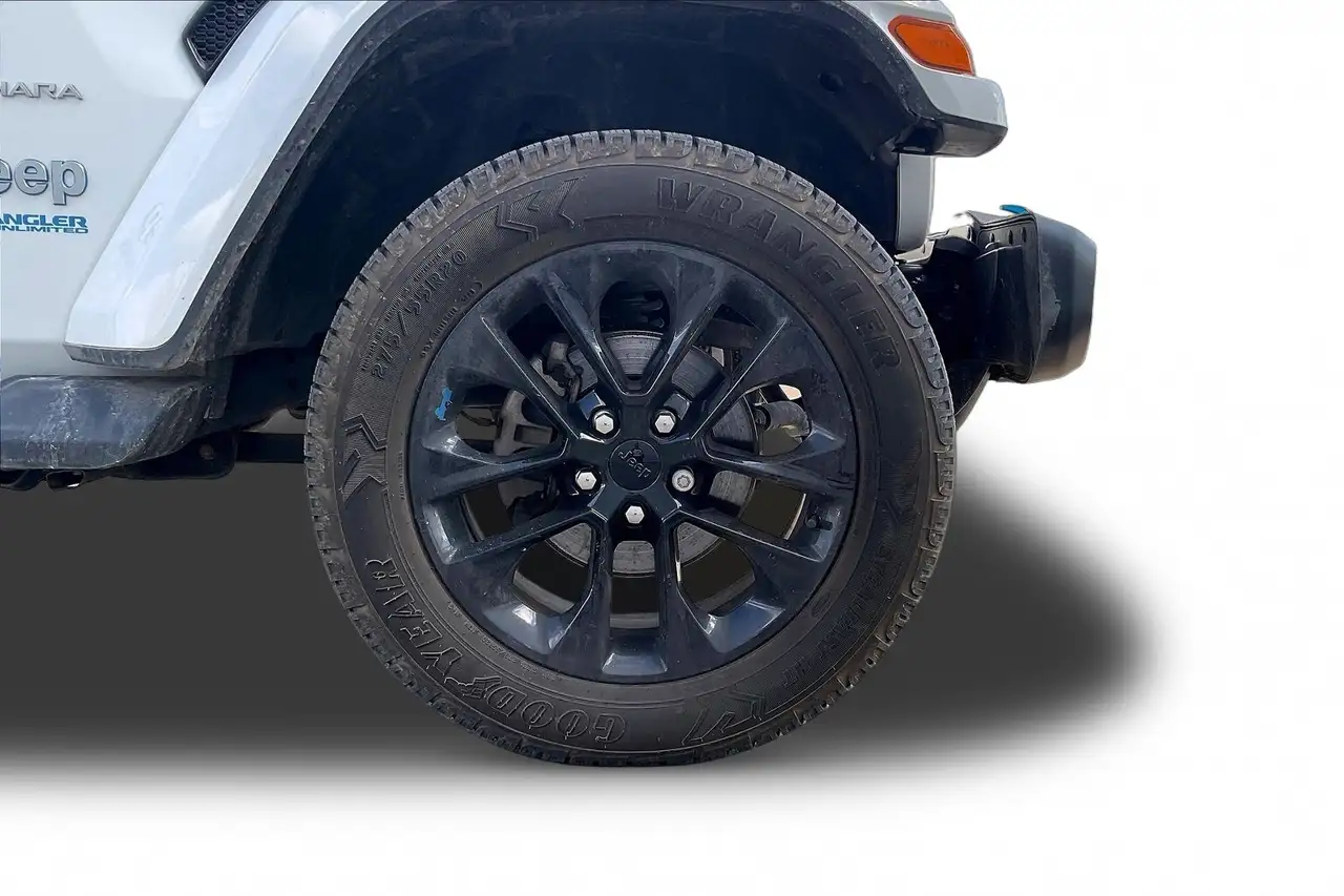 Jeep Wrangler - Image 37