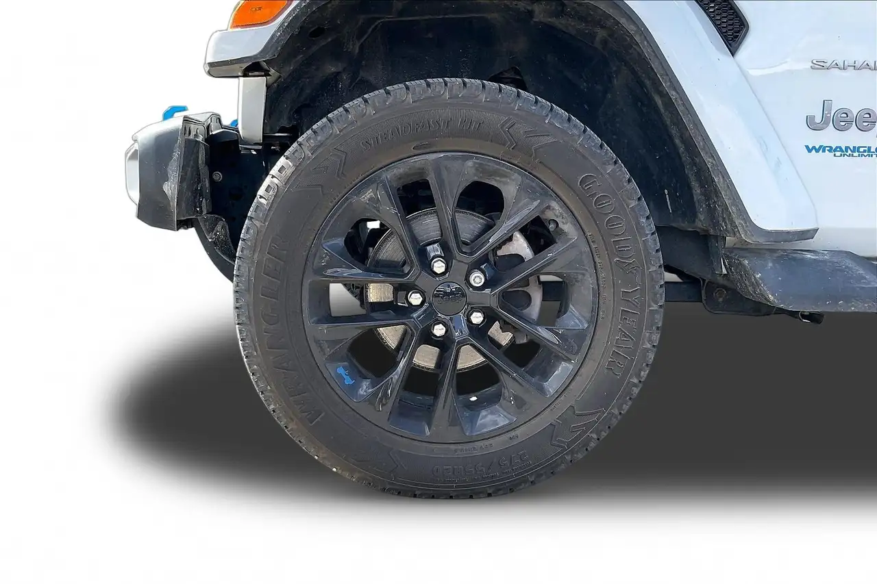 Jeep Wrangler - Image 35