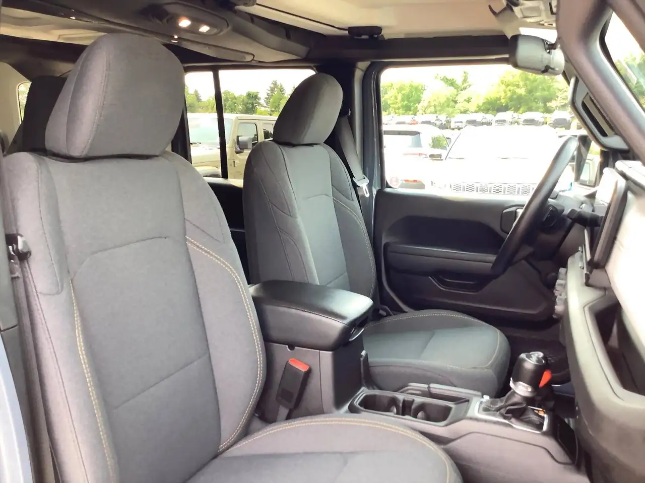 Jeep Wrangler - Image 29