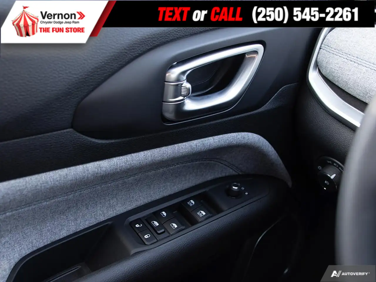 Jeep Compass - Image 17