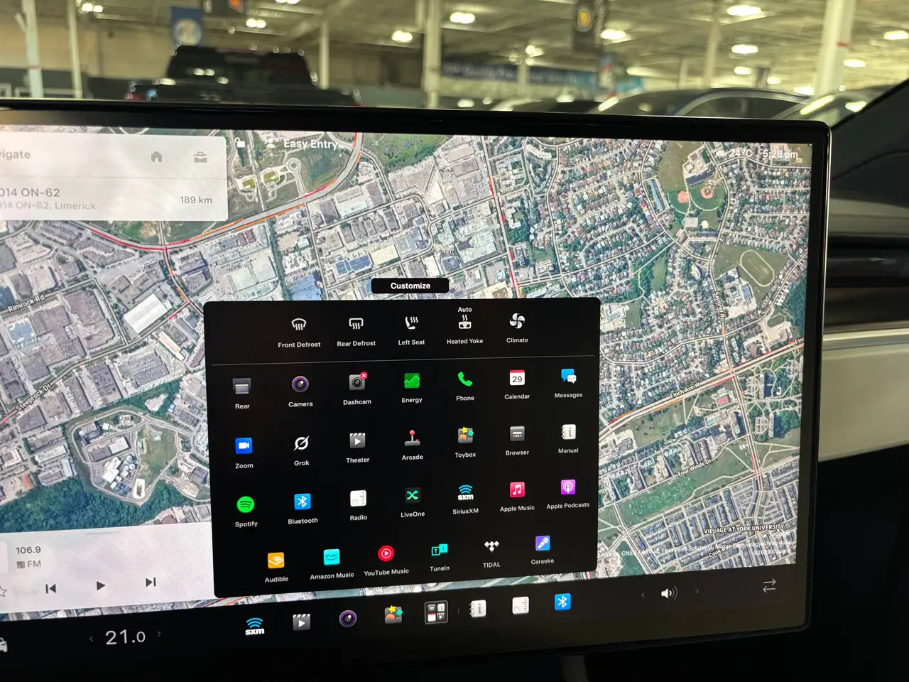Tesla Model X - Image 36