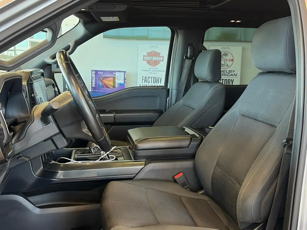 Ford F-150 - Image 9