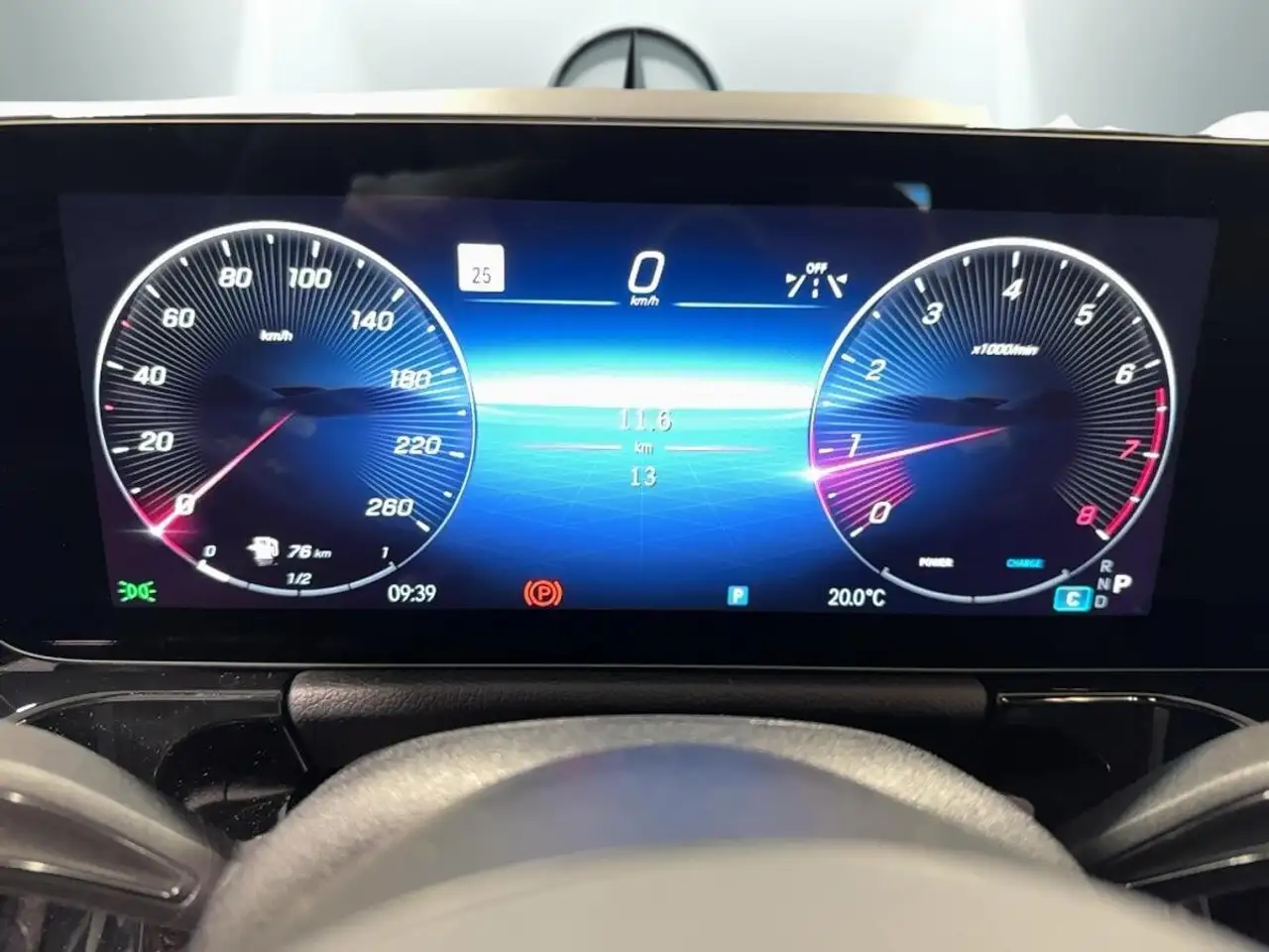 Mercedes-Benz GLA - Image 12