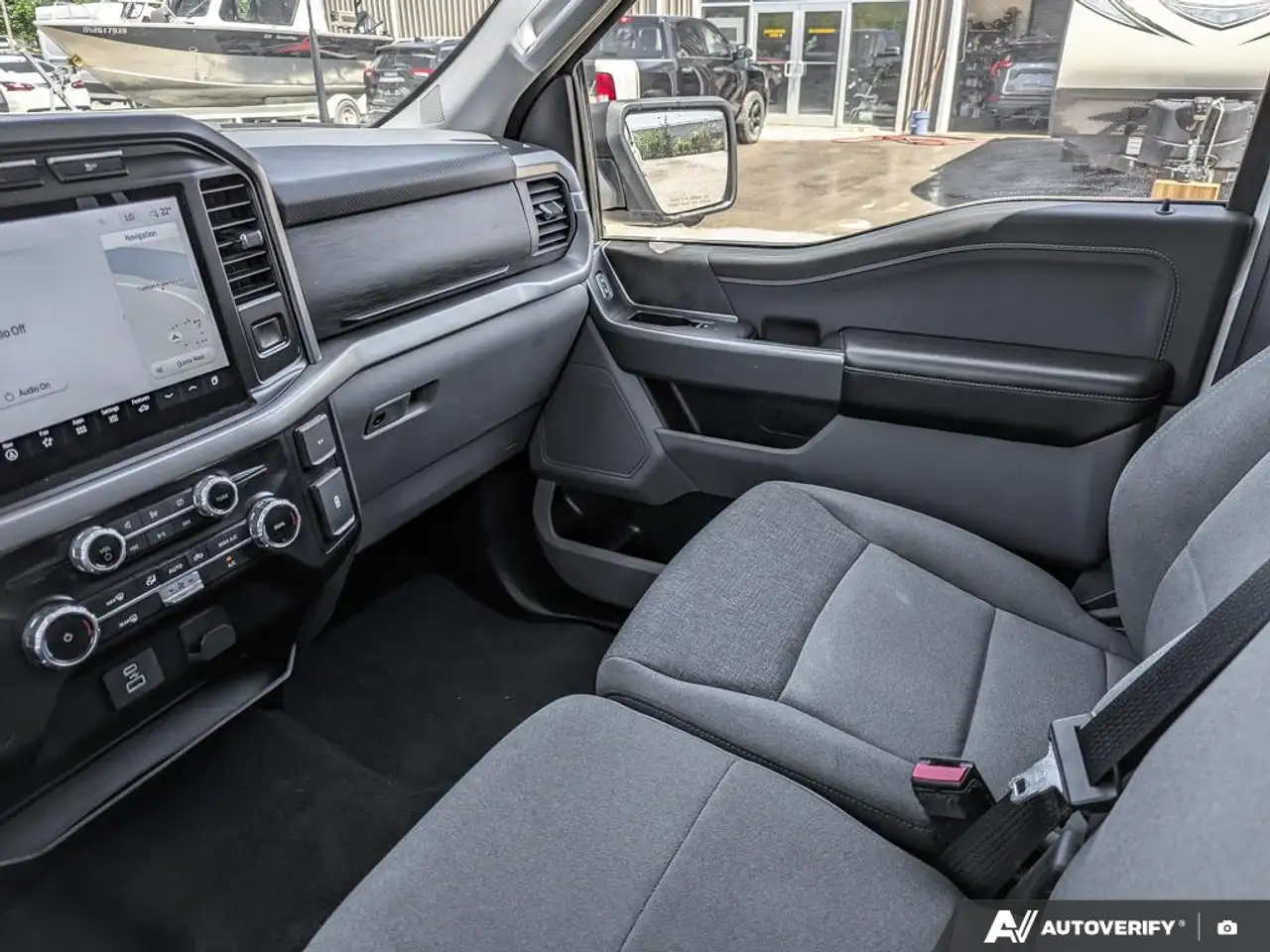 Ford F-150 - Image 11