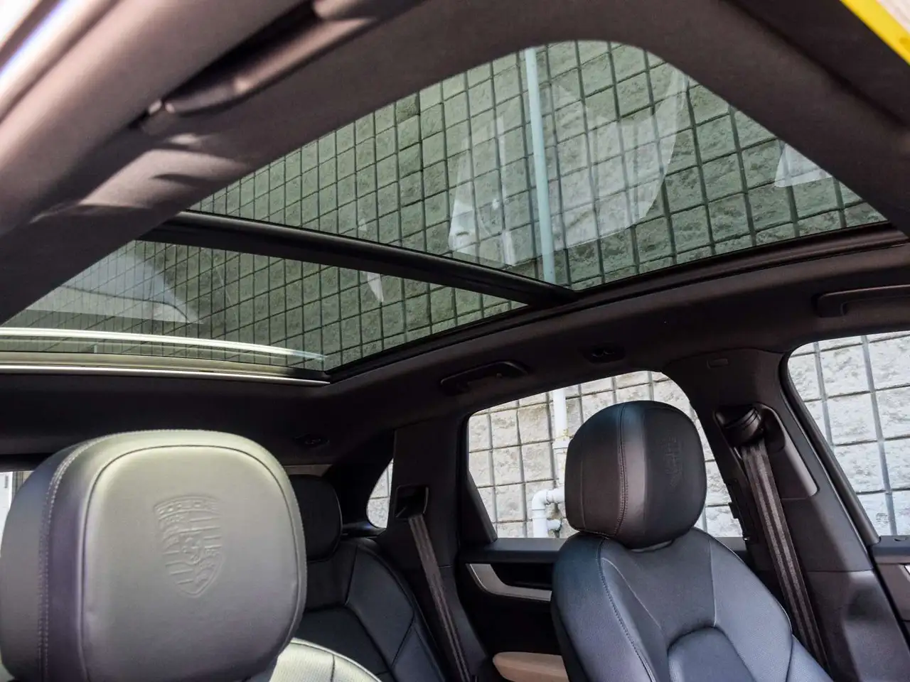 Porsche Cayenne - Image 9
