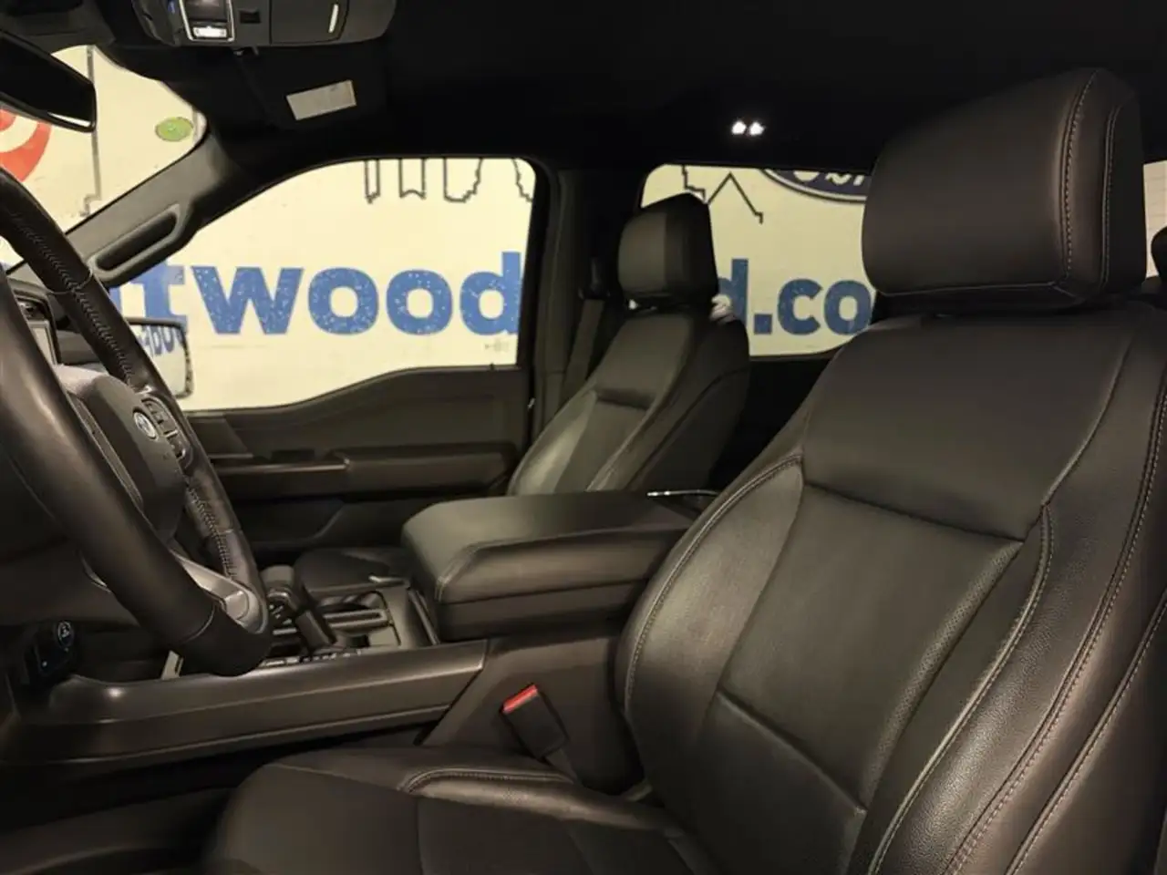 Ford F-150 - Image 9