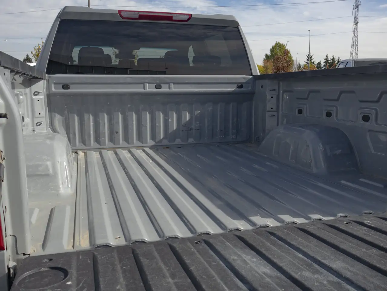 Chevrolet Silverado 1500 - Image 11