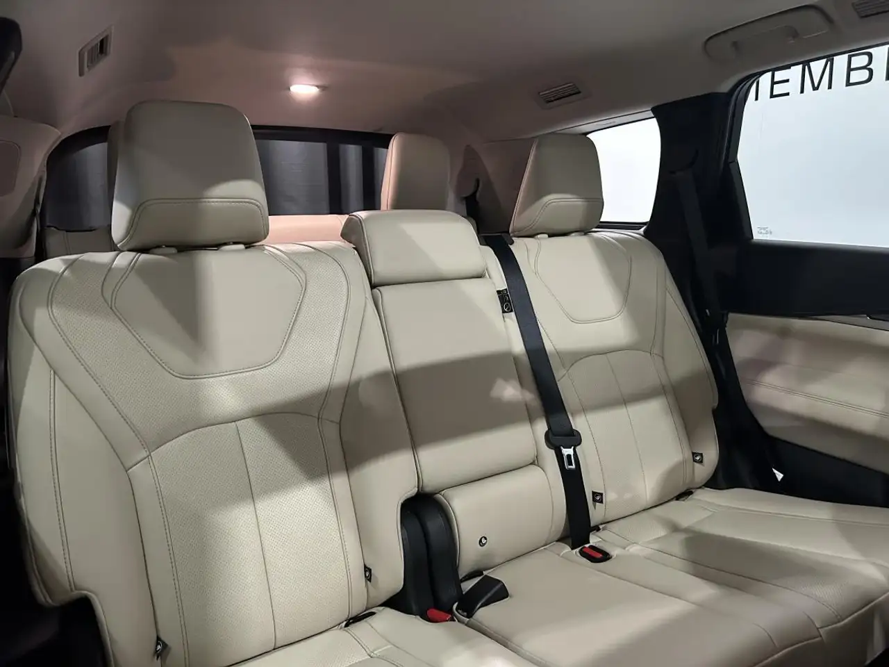 Infiniti QX60 - Image 16