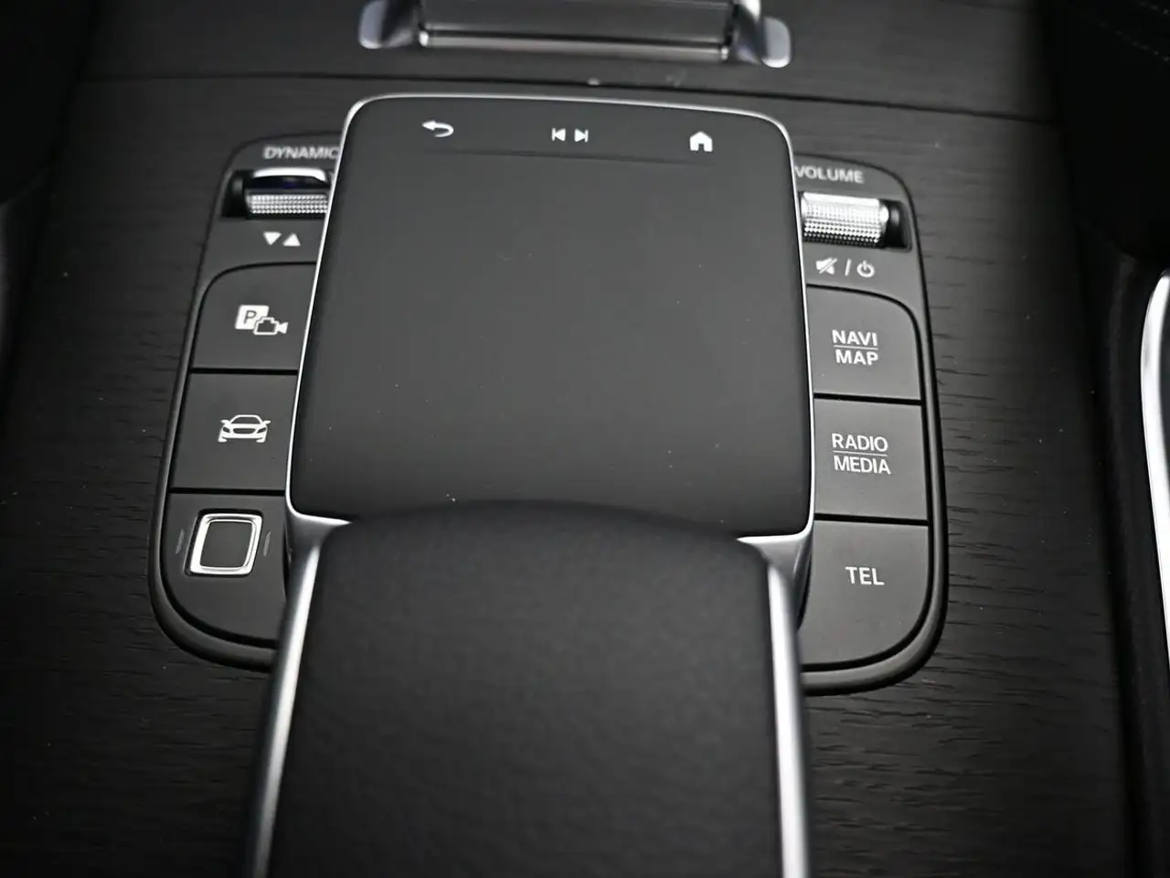 Mercedes-Benz GLE - Image 11