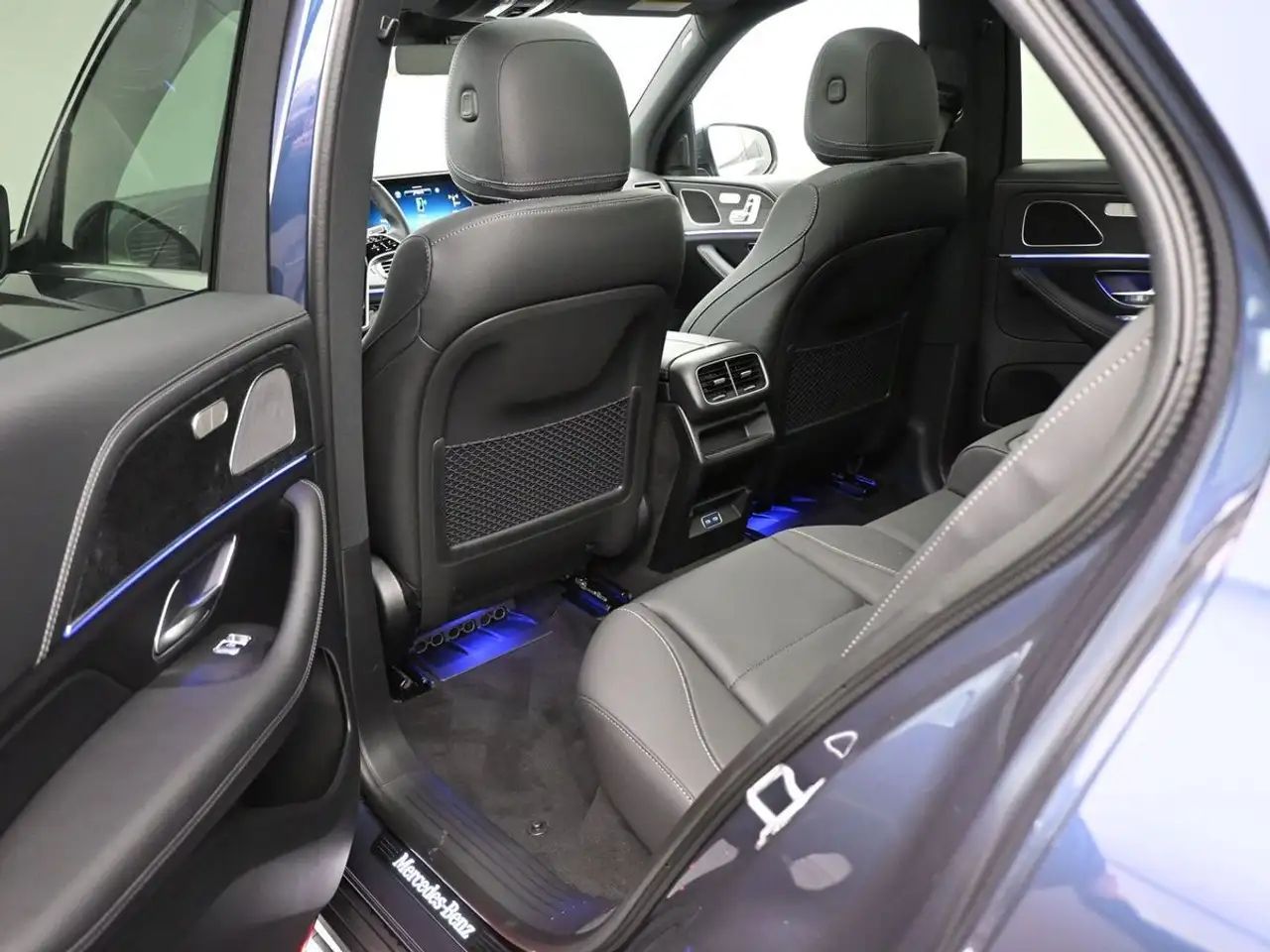 Mercedes-Benz GLE - Image 18