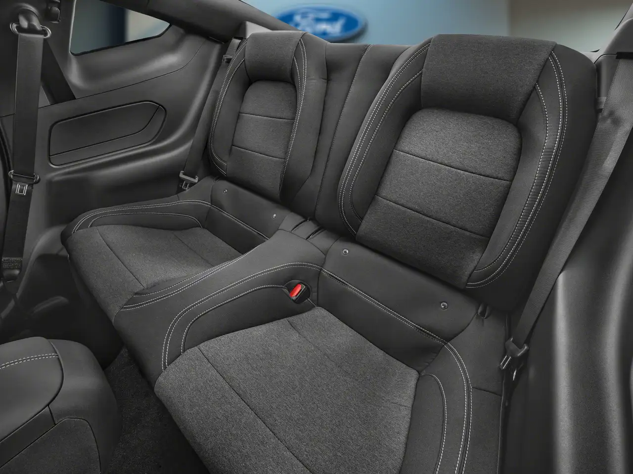 Ford Mustang - Image 20