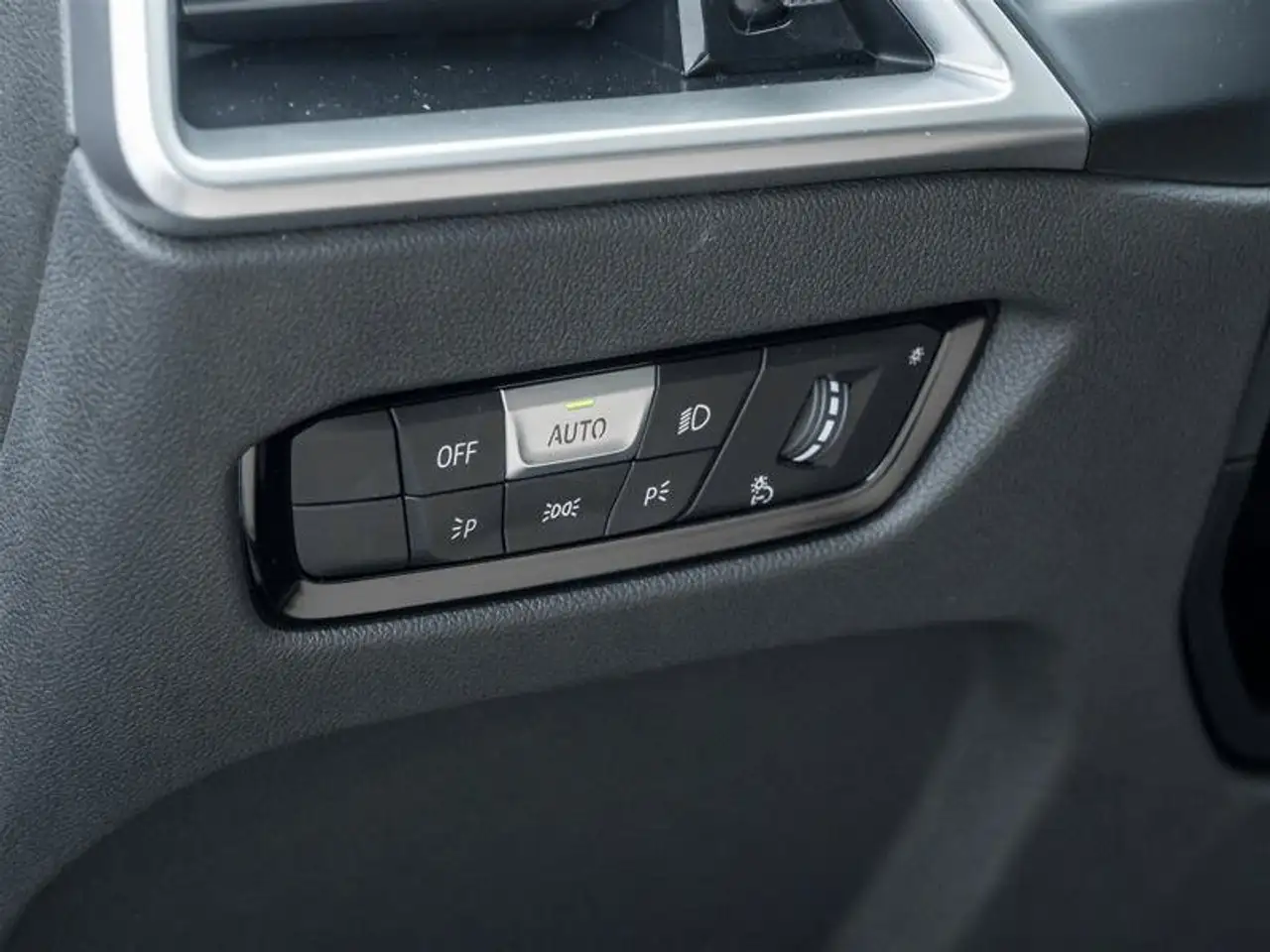 BMW 2 Series - Image 25