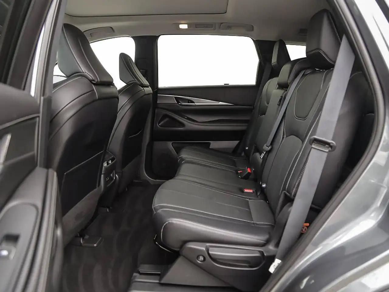 Infiniti QX60 - Image 28