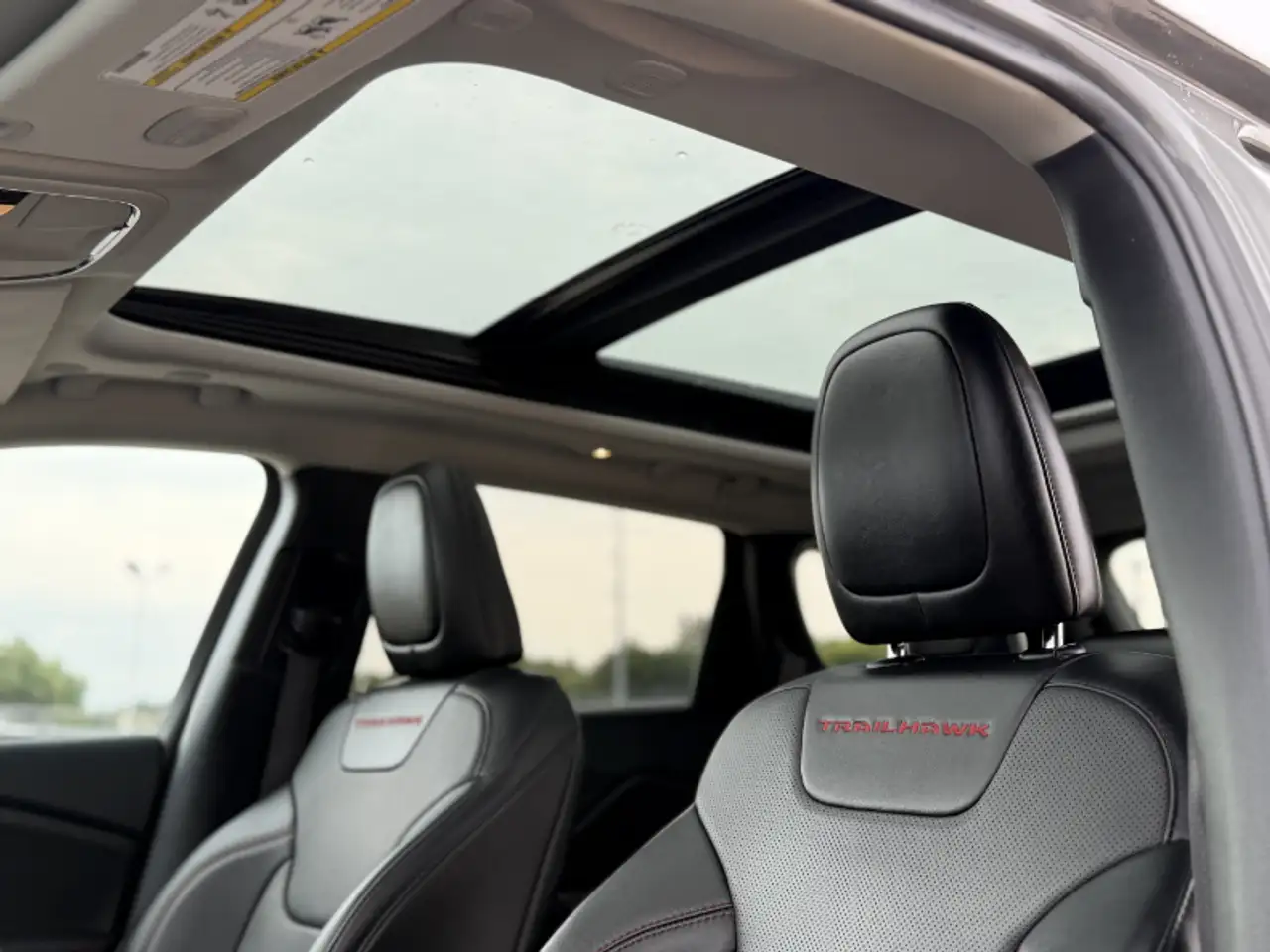 Jeep Cherokee - Image 9
