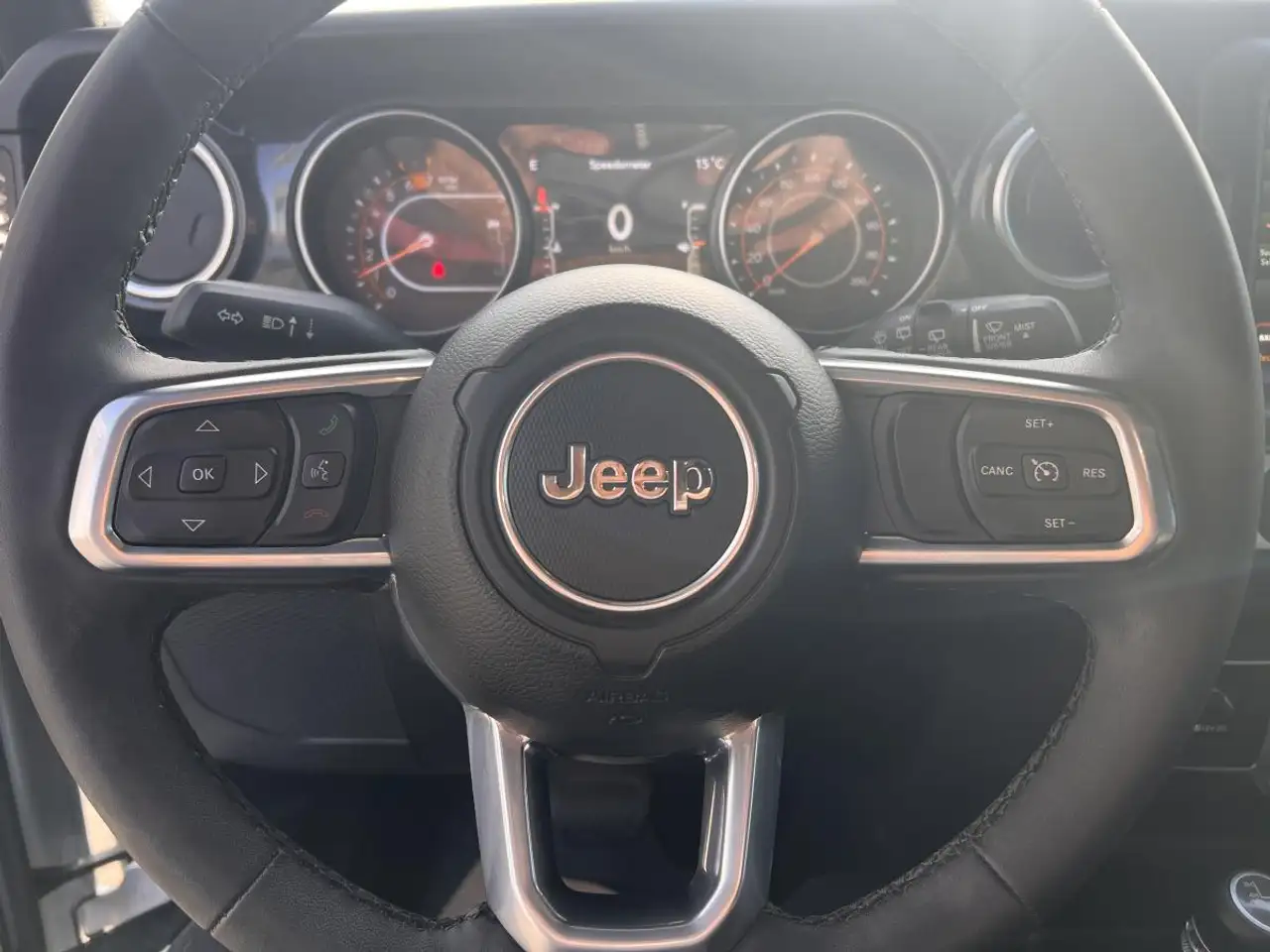 Jeep Wrangler - Image 18