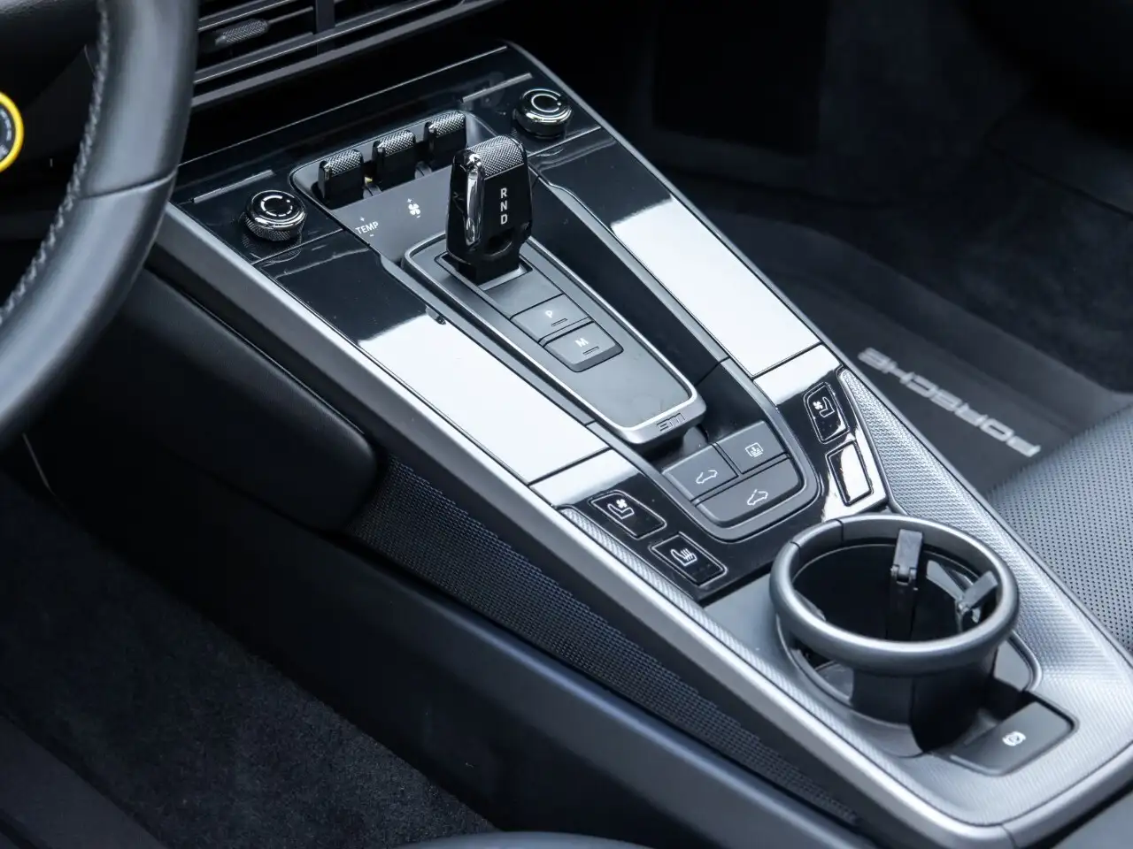 Porsche 911 - Image 25