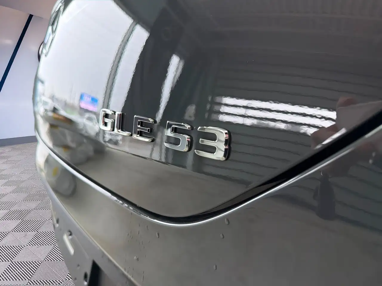Mercedes-Benz GLE - Image 31