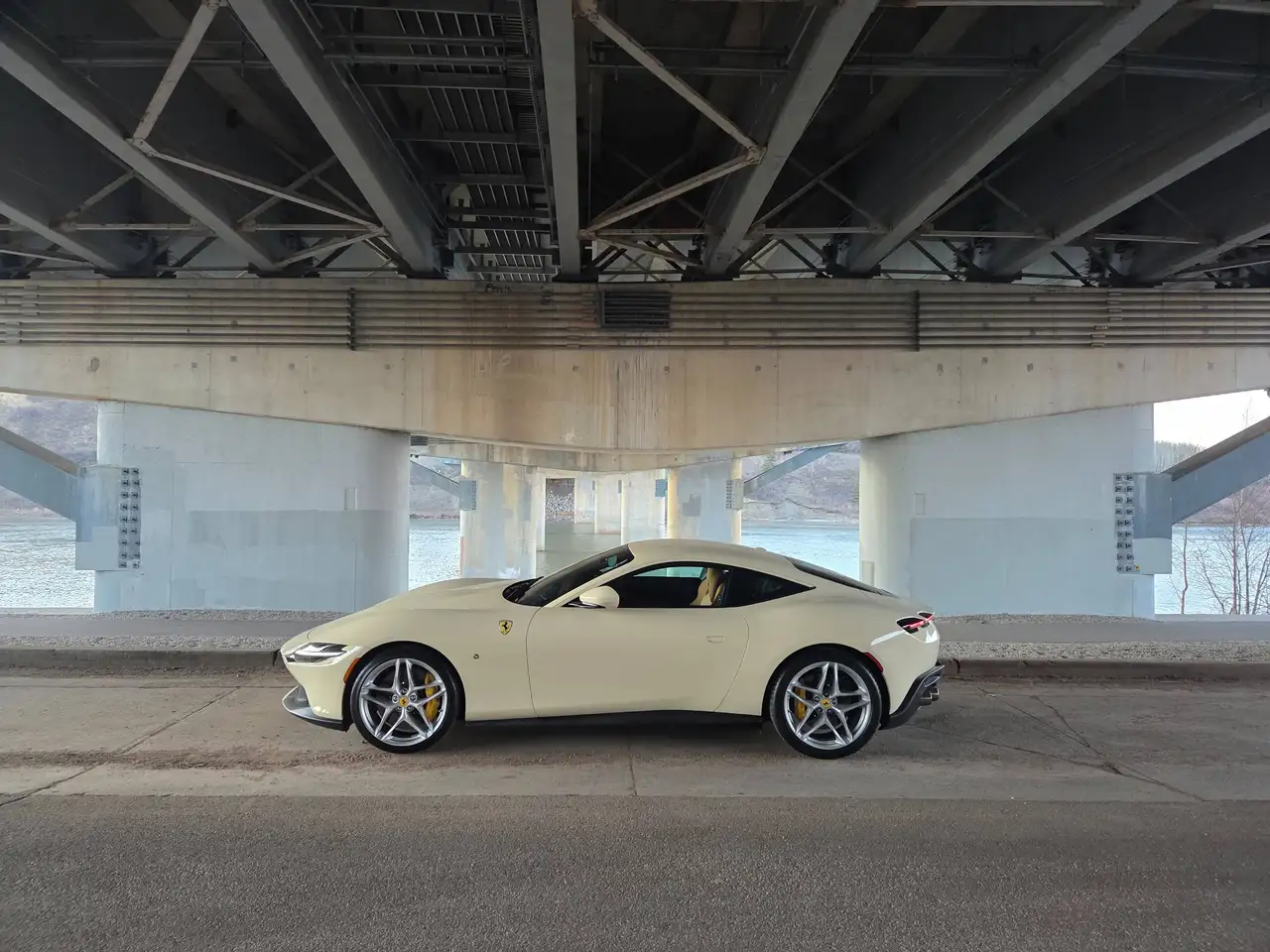 Ferrari Roma - Image 2