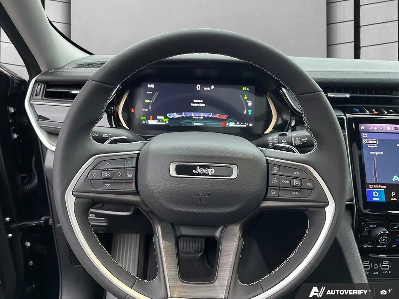 Jeep Grand Cherokee - Image 14