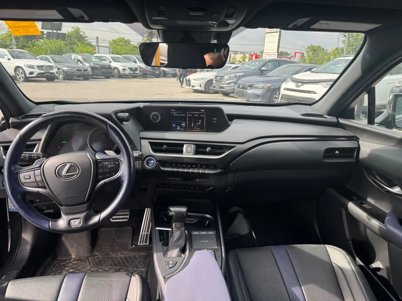 Lexus UX - Image 8