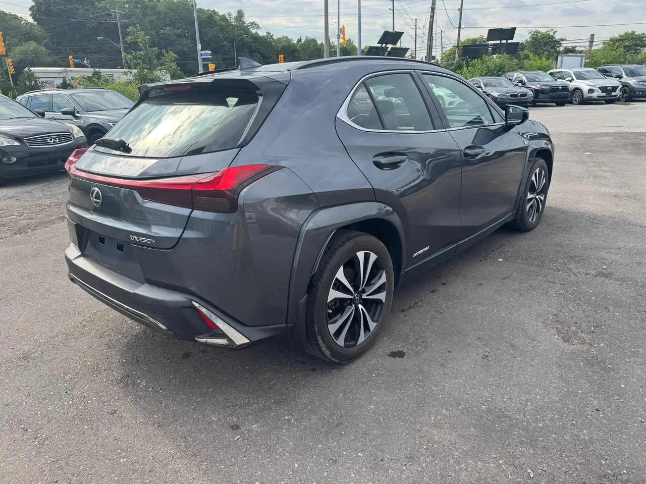 Lexus UX - Image 3