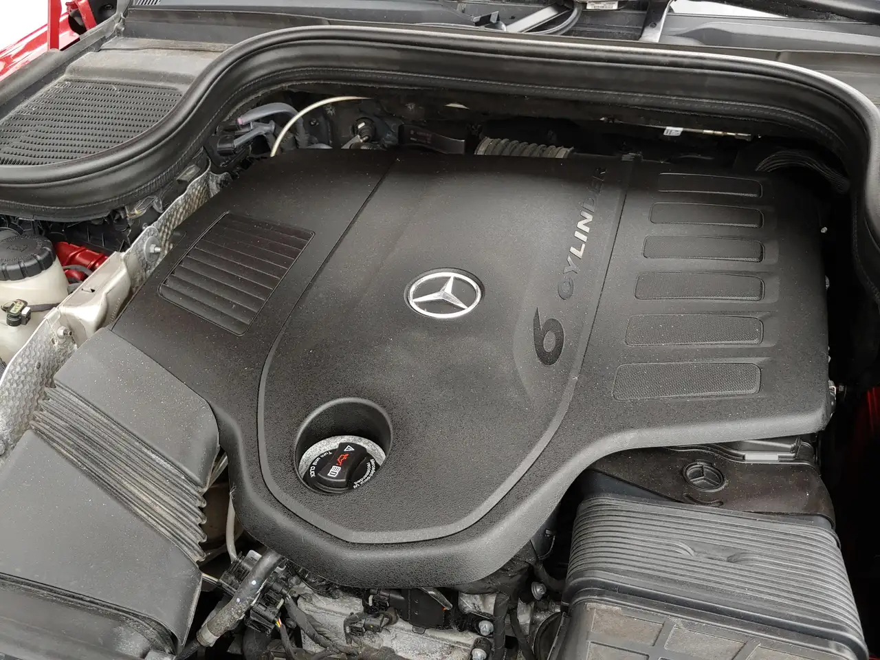 Mercedes-Benz GLE - Image 37