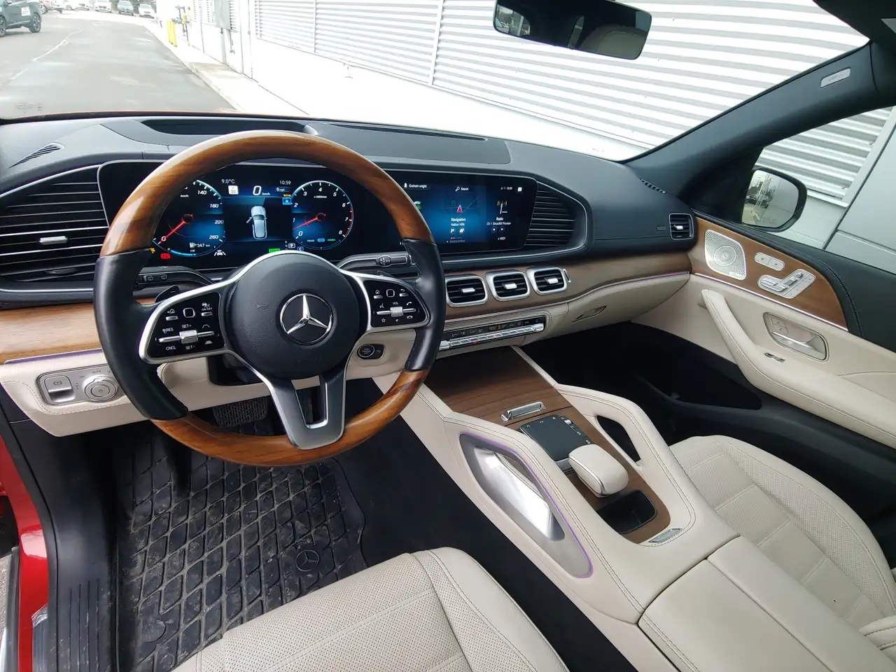 Mercedes-Benz GLE - Image 12