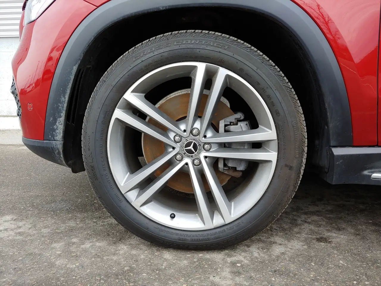 Mercedes-Benz GLE - Image 38