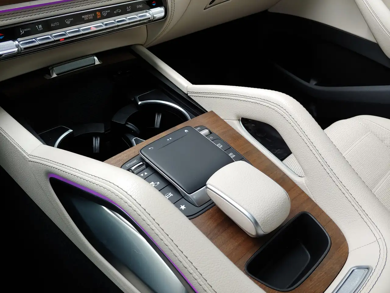 Mercedes-Benz GLE - Image 31