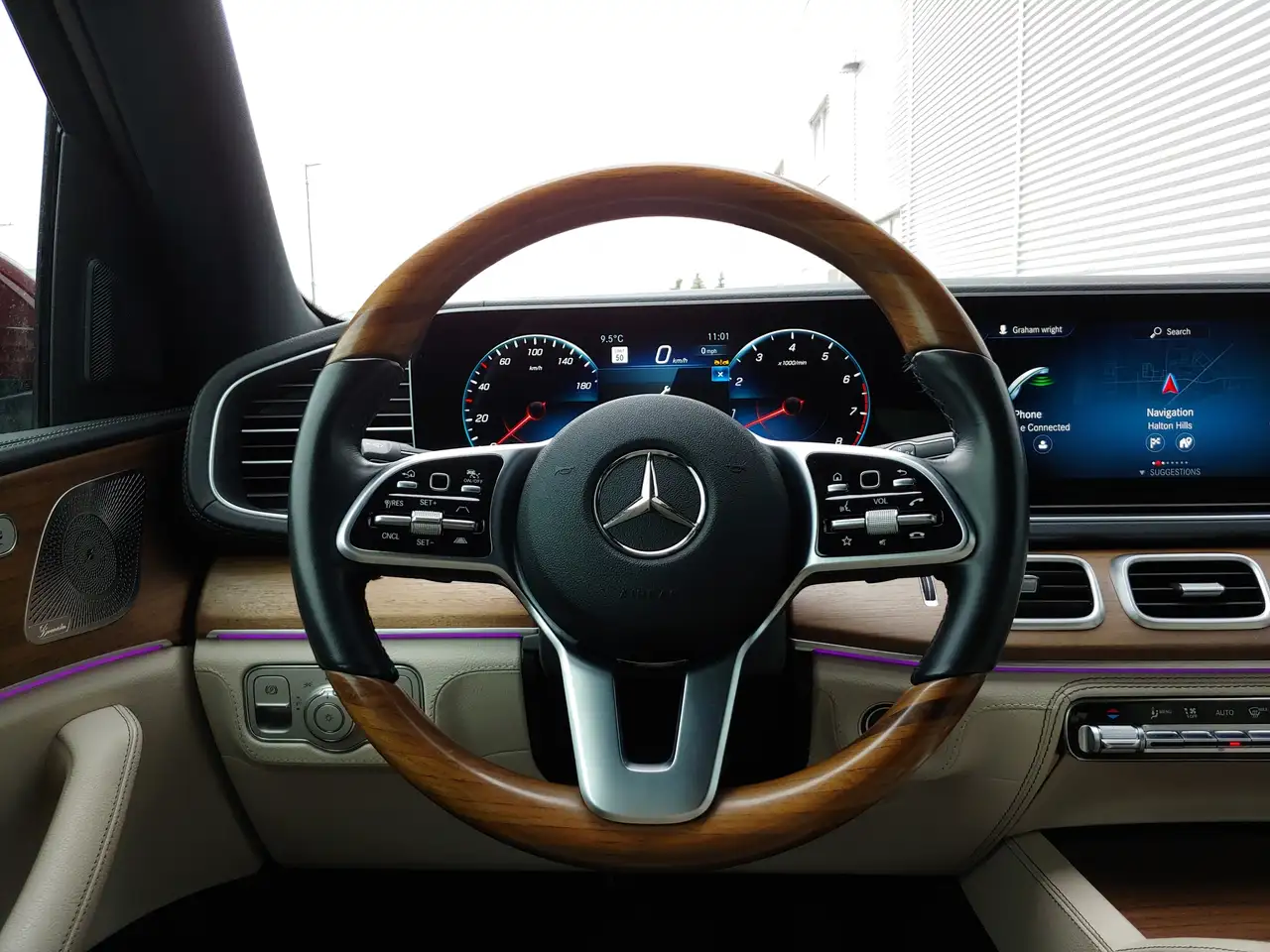 Mercedes-Benz GLE - Image 18