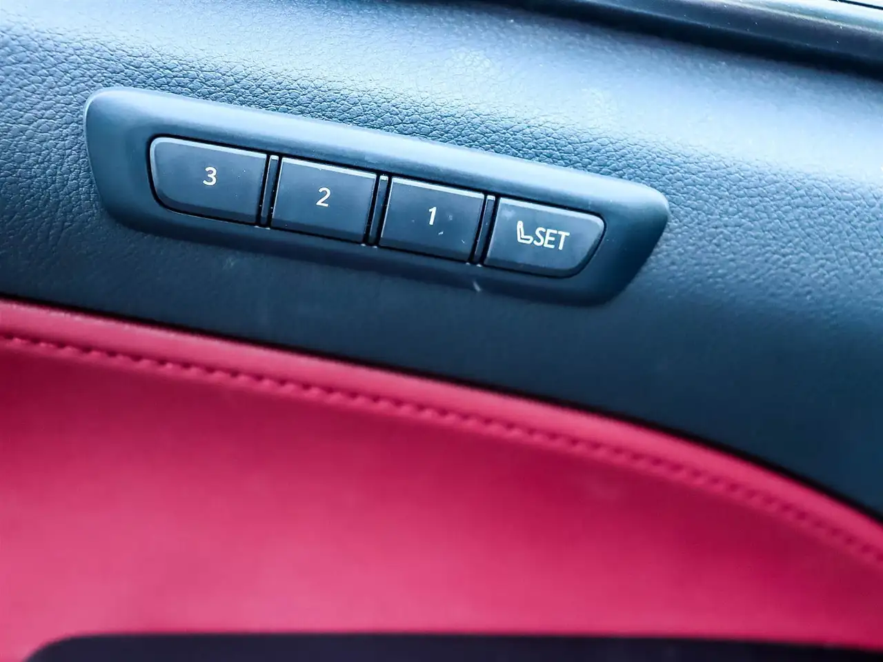 Lexus NX - Image 22