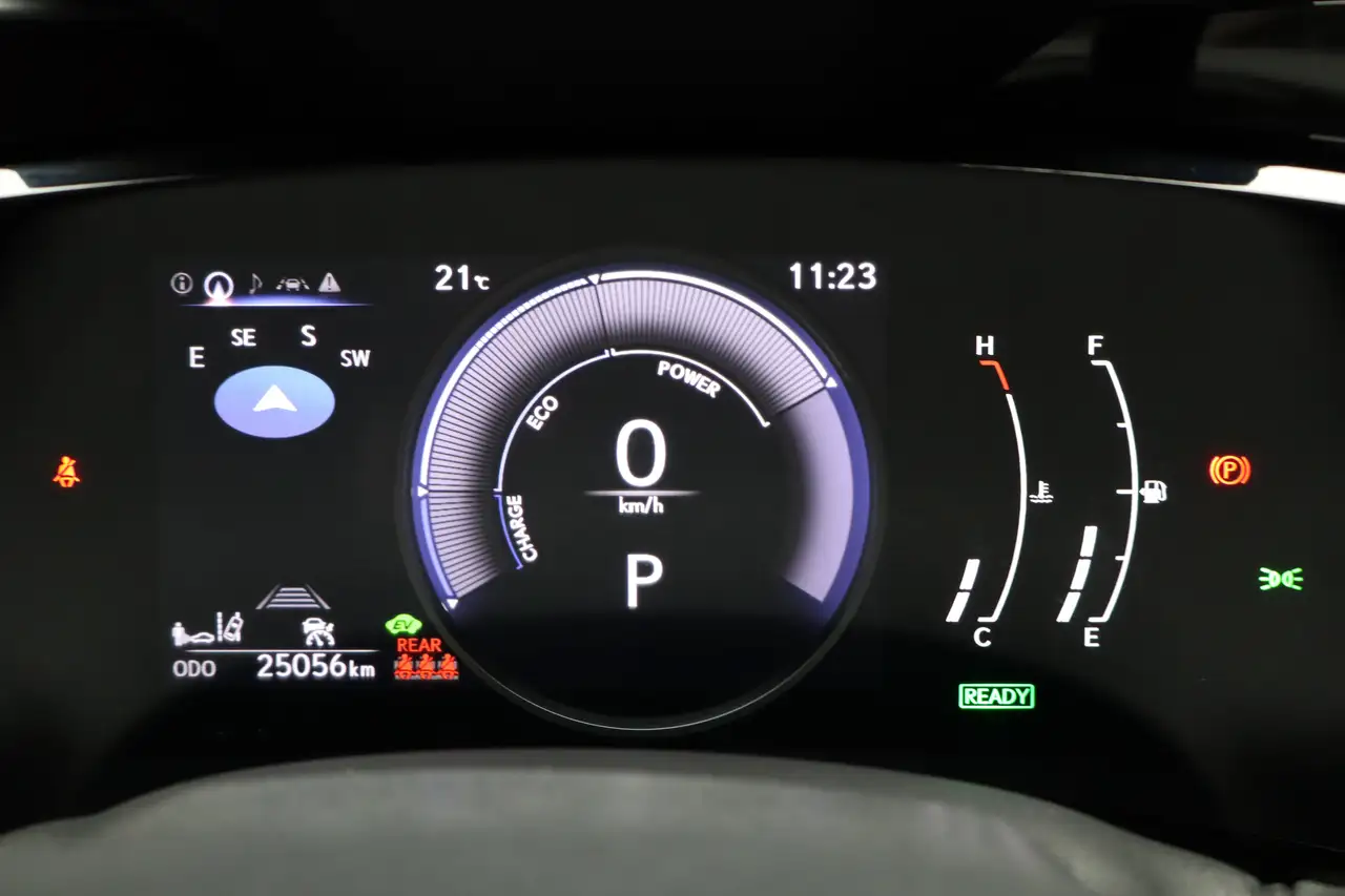Lexus NX - Image 12