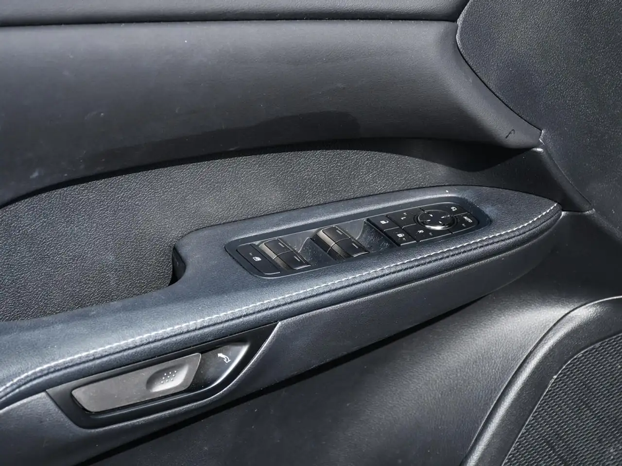 Lexus RX 350 - Image 13
