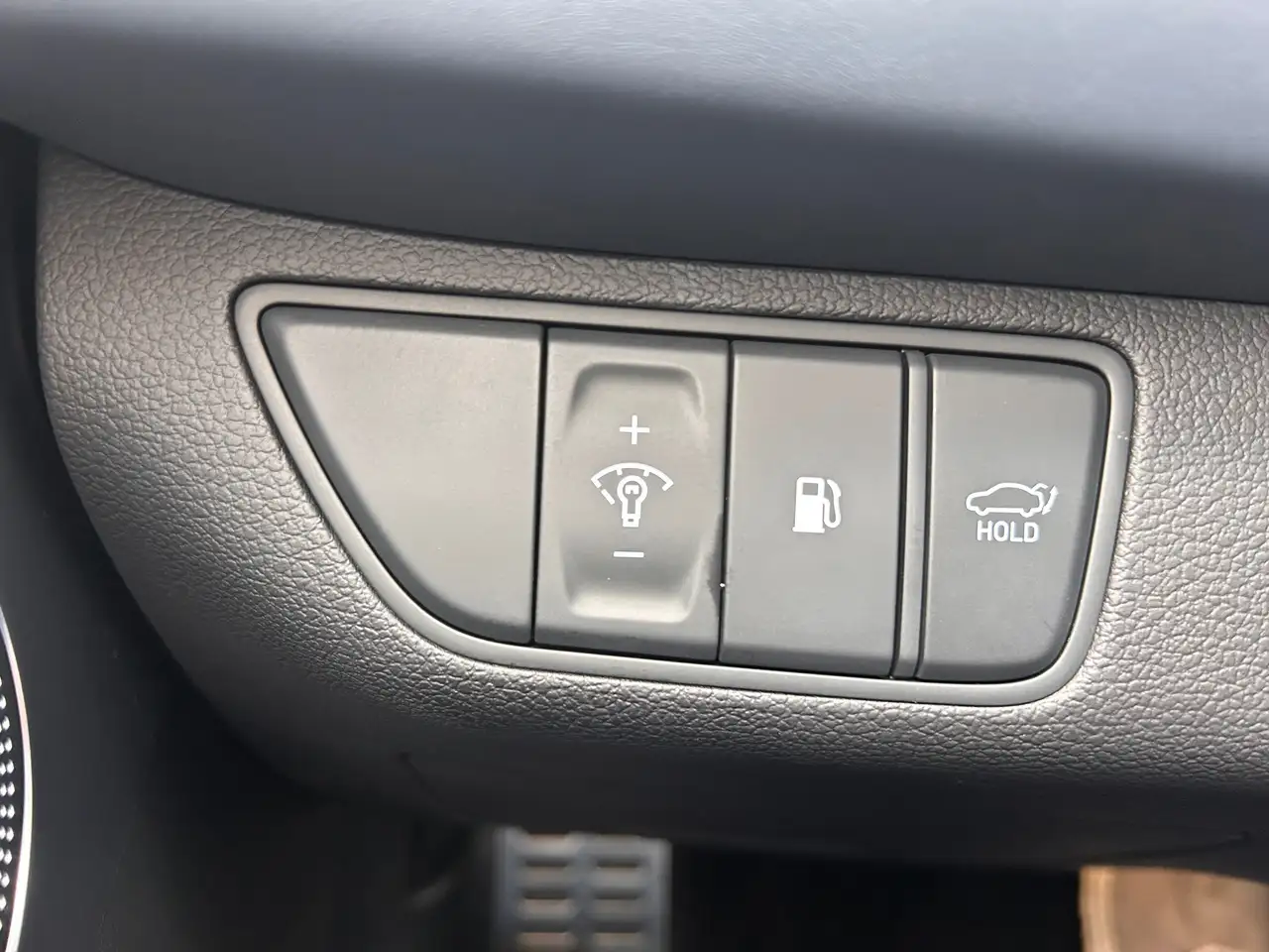 Genesis G70 - Image 10