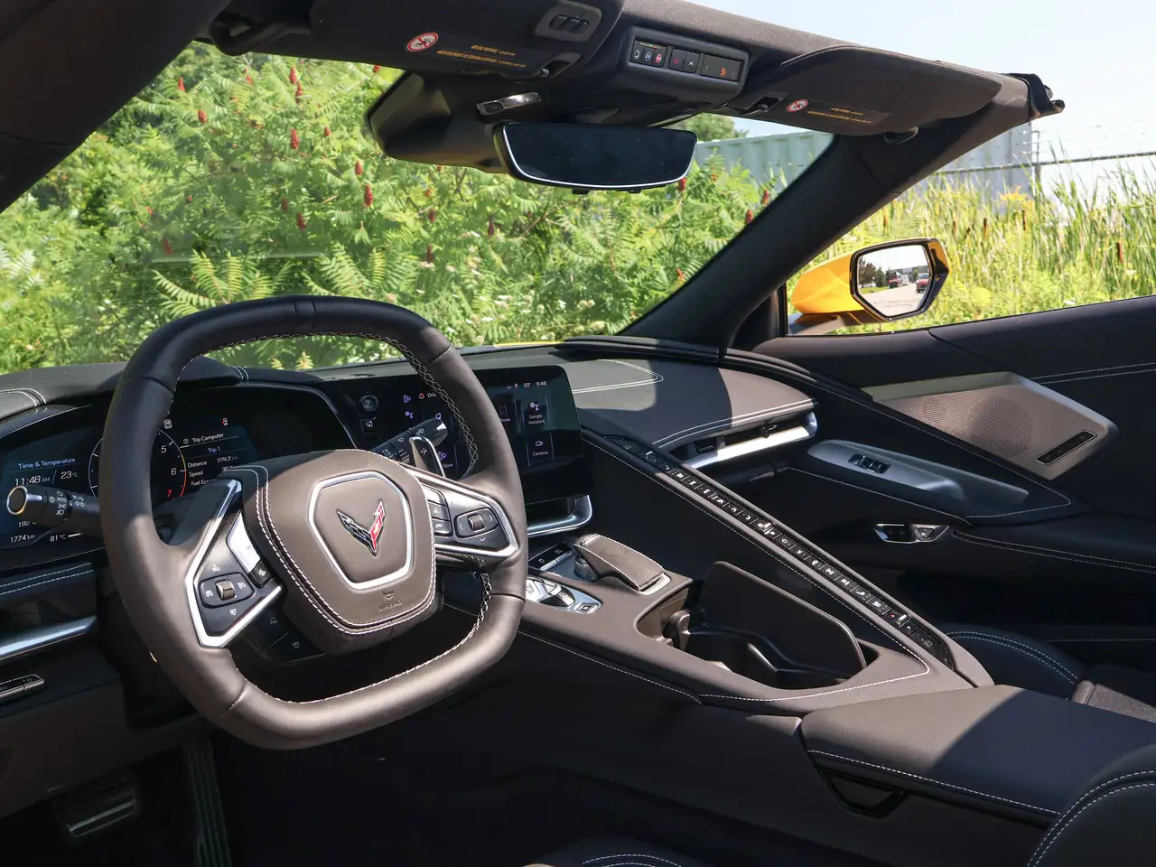 Chevrolet Corvette - Image 24
